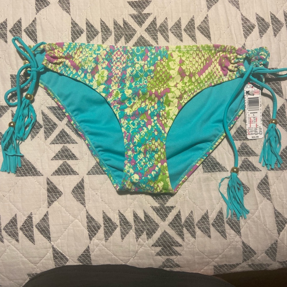 Bikini bottoms